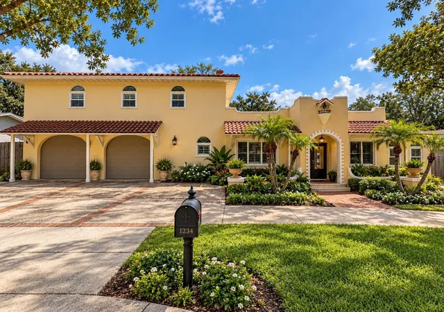 Photo 2 of Single family home for sale at 30 Kreamer Ave, Tarpon Springs, FL 34689 | MLS# TB8541074 | Listing updated on 2026-09-06