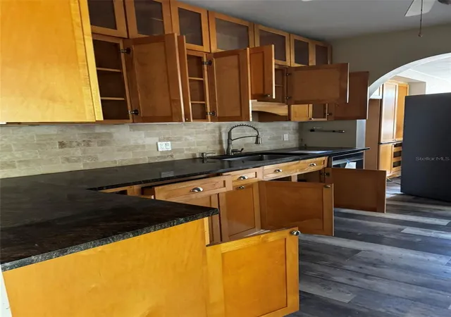 5th image of 30 Kreamer Ave, Tarpon Springs, FL 34689 | MLS# TB8541074