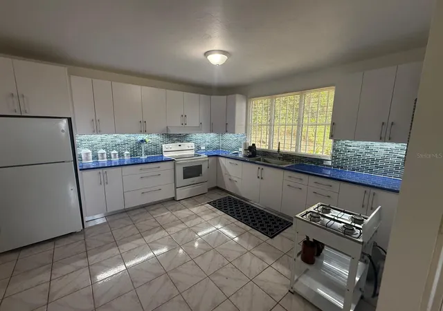 Photo 2 of Sale Pending at Barrio Santa Olaya Sector Collores, Bayamon, PR 00956 | MLS# PR9123590 | Listing updated on 2026-08-28