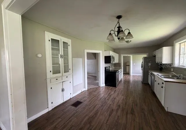 Photo 4 of Single family home for sale at 3510 N Florida Ave, Lakeland, FL 33805 | MLS# S5156034 | Listing updated on 2026-10-24