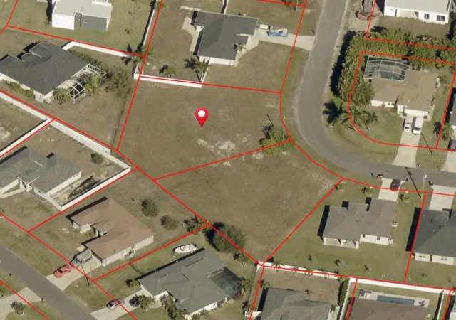 2nd image of 12 Sw 25th Pl, Cape Coral, FL 33991 | MLS# O6435472