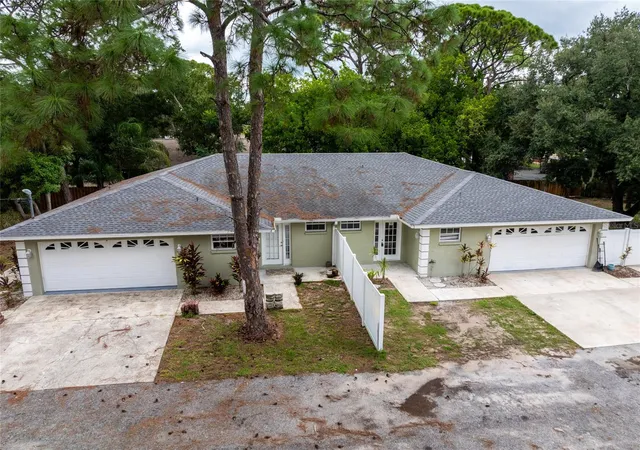 Photo 2 of Multi family home for sale at 1213 Benedict Ct, Sarasota, FL 34237 | MLS# TB8541085 | Listing updated on 2026-09-28