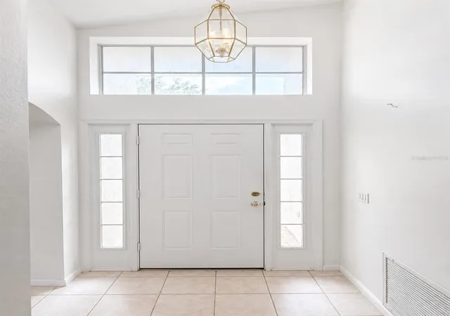 Photo 3 of Single family home for sale at 12533 Sparkleberry Rd, Tampa, FL 33626 | MLS# W7888796 | Listing updated on 2026-10-14
