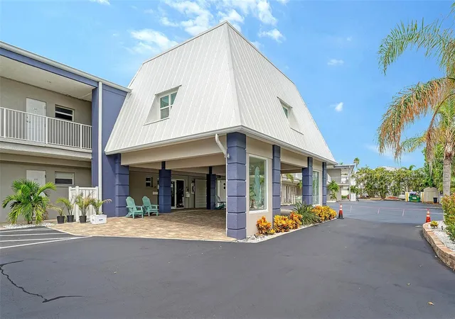 2nd image of 3453 Gulf Of Mexico Dr, LONGBOAT KEY, FL 34228