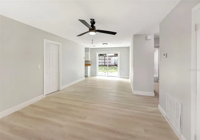 4th image of 5956 W Amelia St, Orlando, FL 32835 | MLS# O6435496
