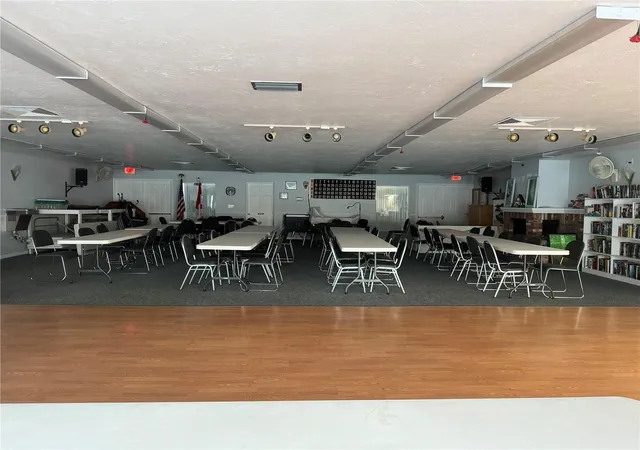 2nd image of 304 46Th Ave Ter W, BRADENTON, FL 34207