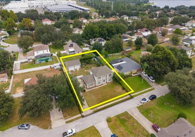 Photo 1 of Single family home for sale at 16017 Lanesboro Ct, Clermont, FL 34711 | MLS# O6435498 | Listing updated on 2026-08-27