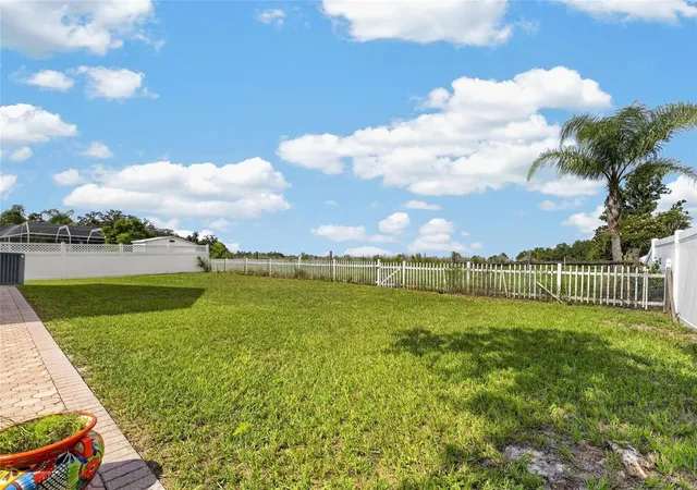 4th image of 10303 Tarragon Dr, Riverview, FL 33569 | MLS# TB8541104