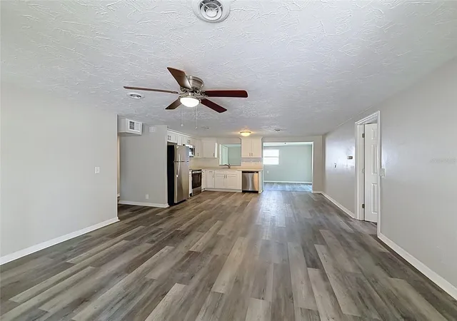 Photo 4 of Sale Pending at 7509 New Jersey Ave, Hudson, FL 34667 | MLS# TB8541106 | Listing updated on 2026-08-27