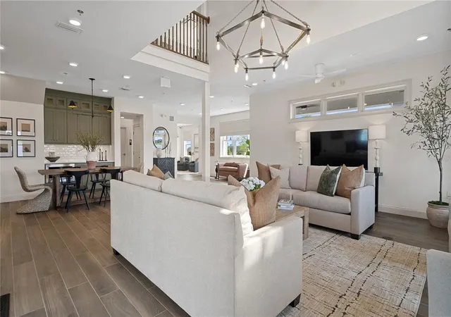 3rd image of 5566 Ronin Dr, St Cloud, FL 34771 | MLS# O6435503