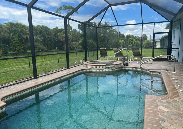 Photo 2 of Single family home for sale at 11 Broadmoor Ln, Rotonda West, FL 33947 | MLS# D6148501 | Listing updated on 2026-09-02