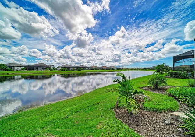 Photo 3 of Sale Pending at 5970 Talon Preserve Dr, Nokomis, FL 34275 | MLS# A4703642 | Listing updated on 2026-09-30