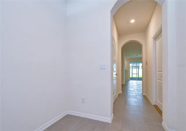 4th image of 3326 Pleasant Willow Ct, Brandon, FL 33511 | MLS# TB8541118