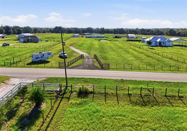 Photo 2 of Land for sale at 3130 Se Airport Rd, Arcadia, FL 34266 | MLS# C7529834 | Listing updated on 2026-08-22