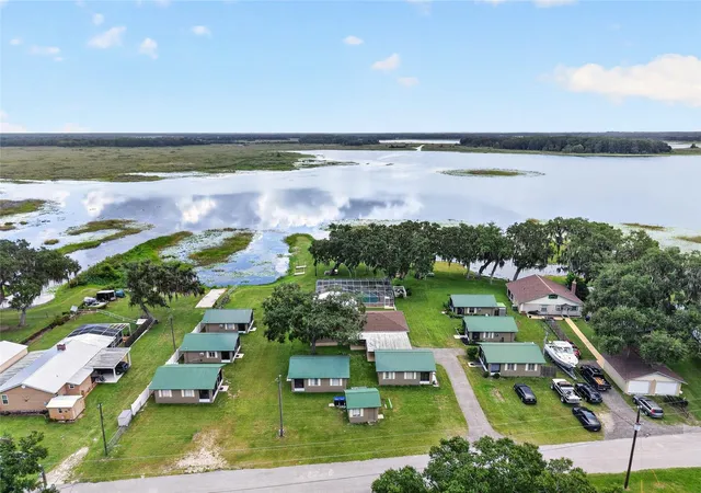3rd image of 2489 N Lakefront Dr, Hernando, FL 34442 | MLS# OM730825