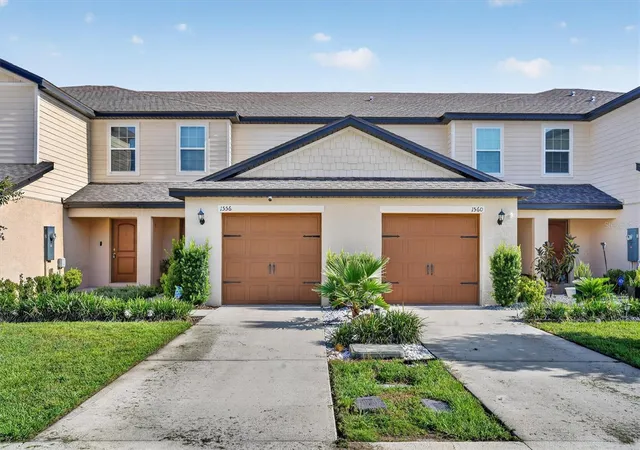 5th image of 1556 Wynford Cir, Tavares, FL 32778 | MLS# O6435519