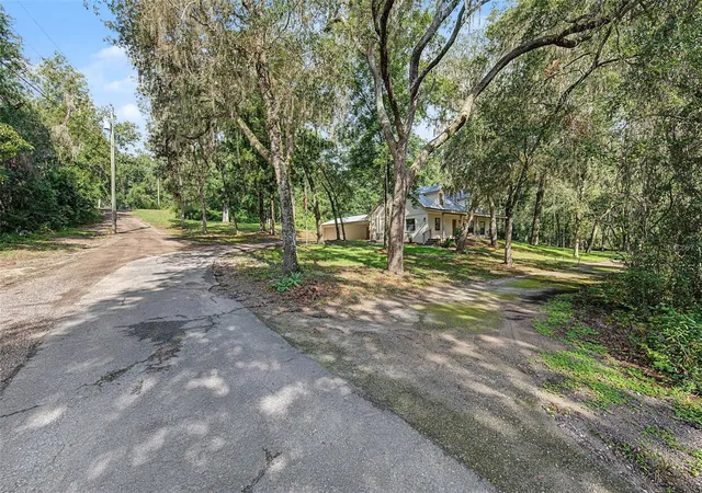 4th image of 4229 Bessemer Rd, Brooksville, FL 34602 | MLS# TB8541131