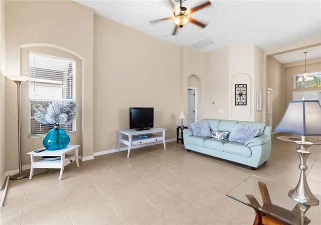 5th image of 408 Durham Shore Ct, Apollo Beach, FL 33572 | MLS# TB8541134