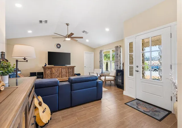 4th image of 1026 Smyrna St, The Villages, FL 32162 | MLS# A4703650
