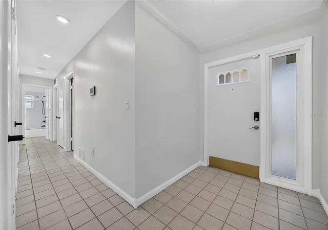 Photo 3 of Single family home for sale at 3917 Sawyerwood Rd, Sarasota, FL 34233 | MLS# C7529837 | Listing updated on 2026-09-17