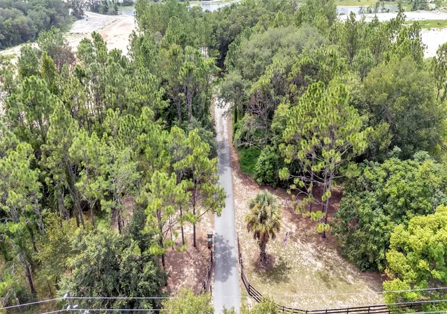 Photo 3 of Single family home for sale at 2406 Lake Ella Rd, Fruitland Park, FL 34731 | MLS# L4964474 | Listing updated on 2026-09-23