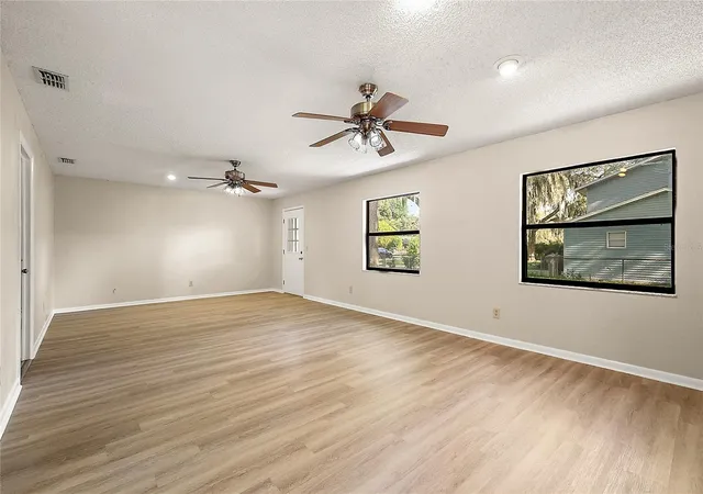4th image of 17911 Beach St, Umatilla, FL 32784 | MLS# G5116752