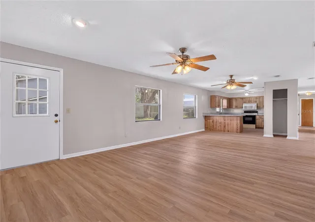 5th image of 17911 Beach St, Umatilla, FL 32784 | MLS# G5116752