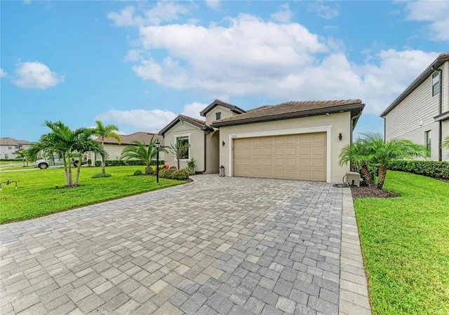 Photo 3 of Single family home for sale at 5212 Blue Crush St, Lakewood Ranch, FL 34211 | MLS# A4703655 | Listing updated on 2026-10-05