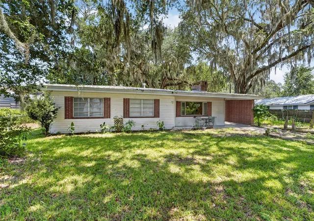 Photo 2 of Single family home for sale at 12345 Se 135th Court, Ocklawaha, FL 32179 | MLS# OM730832 | Listing updated on 2026-09-22