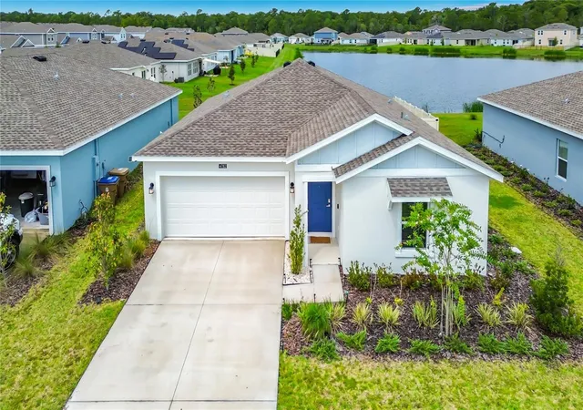 Photo 3 of Single family home for sale at 4782 Cloister St, Kissimmee, FL 34758 | MLS# O6435535 | Listing updated on 2026-10-04
