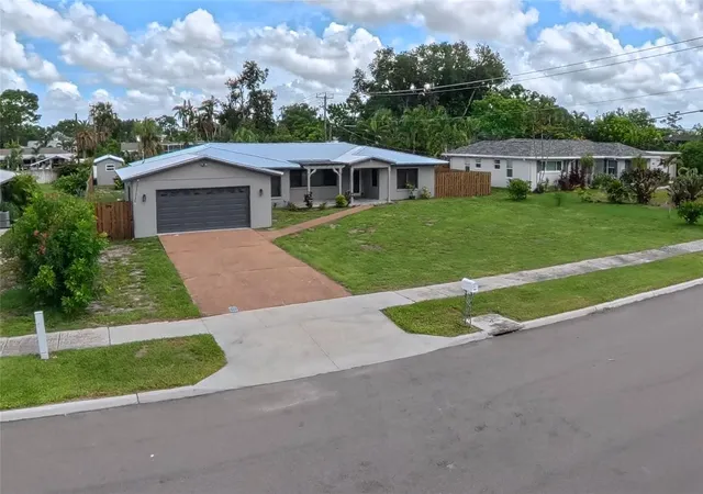 71st image of 323 Suwanee Ave, Sarasota, FL 34243 | MLS# A4703663