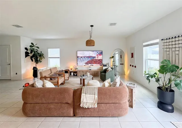 5th image of 6470 Back Forty Loop, Zephyrhills, FL 33541 | MLS# S5156053
