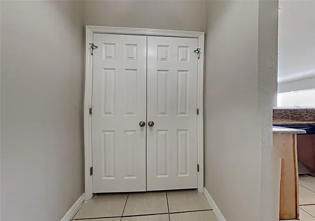 2nd image of 1322 Dragon Head Dr, Valrico, FL 33594 | MLS# C7529840