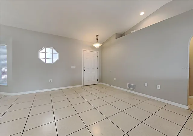 4th image of 1322 Dragon Head Dr, Valrico, FL 33594 | MLS# C7529840