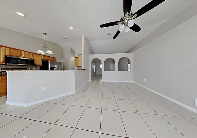 5th image of 1322 Dragon Head Dr, Valrico, FL 33594 | MLS# C7529840