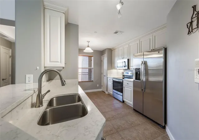 5th image of 424 Luna Bella Ln #332, New Smyrna Beach, FL 32168 | MLS# V4950867