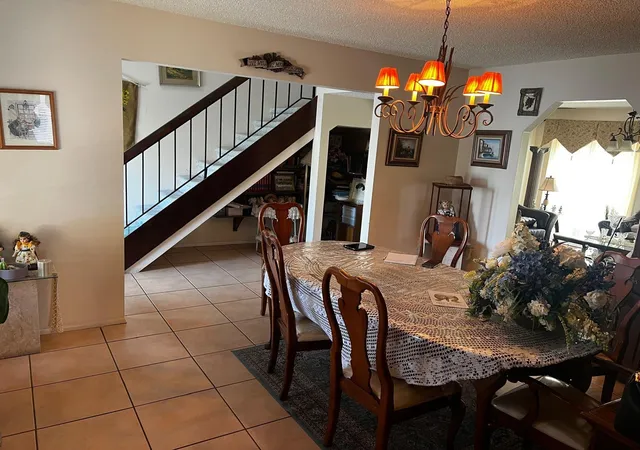 Photo 4 of Single family home for sale at 7804 Snowberry Cir, Orlando, FL 32819 | MLS# S5156057 | Listing updated on 2026-09-30