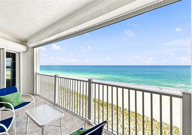 Listing Photo 5 - Condo for sale in building located at 1586 Gulf Blvd, Clearwater, FL 33767 - Unit #2502