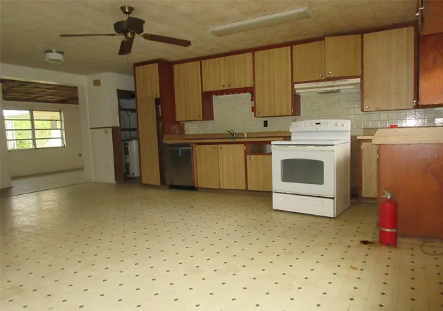 2nd image of 11639 Huggins St, Leesburg, FL 34788 | MLS# G5116756