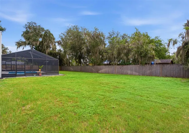 Photo 4 of Single family home for sale at 5240 Royal Oak Dr, Fruitland Park, FL 34731 | MLS# G5116757 | Listing updated on 2026-09-01