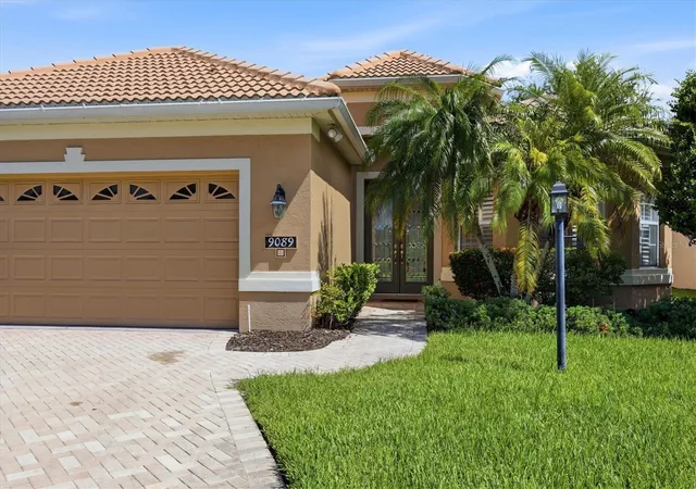 2nd image of 9089 Willow Brook Dr, Sarasota, FL 34238 | MLS# N6145435