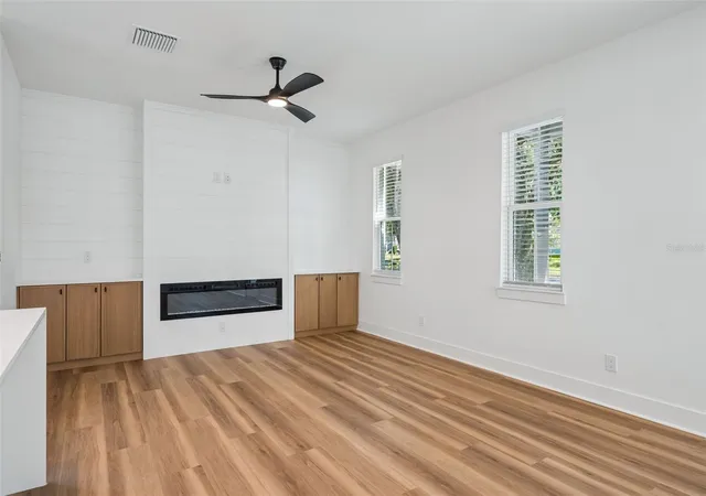 image of 87 W Muriel St, Orlando, FL 32806 | MLS# O6435555
