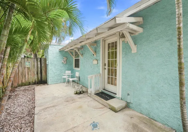 5th image of 13123 4Th St E, Madeira Beach, FL 33708 | MLS# TB8541170