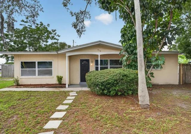 Single family home for sale at 615 5Th Ave N, SAFETY HARBOR, FL 34695 | MLS# TB8541174 | Listing updated on 2026-10-06
