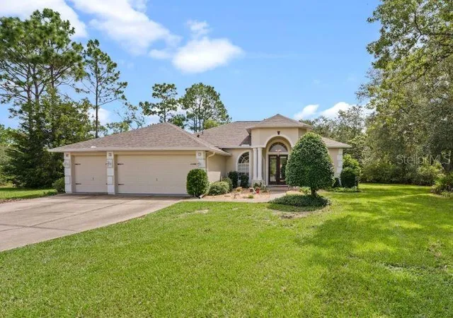 1st image of 1 Colubrina Ct, Homosassa, FL 34446 | MLS# TB8541180