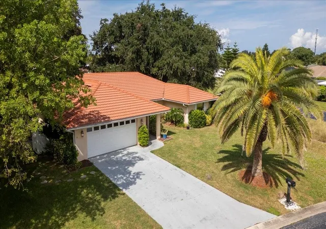 Photo 5 of Single family home for sale at 1608 Bob O Link Dr, Venice, FL 34293 | MLS# A4703674 | Listing updated on 2026-09-02