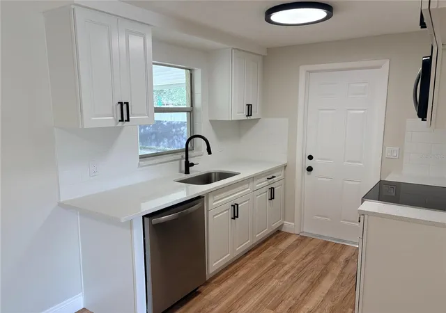 Photo 3 of Single family home for sale at 7350 Fairfax Dr, Port Richey, FL 34668 | MLS# W7888805 | Listing updated on 2026-09-14
