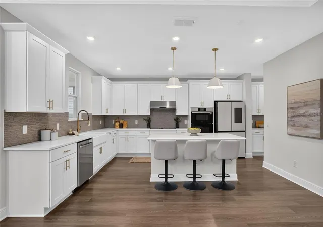 Photo 3 of Single family home for sale at 17336 Lake Star Rd, Winter Garden, FL 34787 | MLS# O6435581 | Listing updated on 2026-10-21