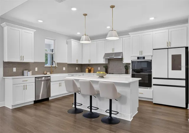 Photo 4 of Single family home for sale at 17336 Lake Star Rd, Winter Garden, FL 34787 | MLS# O6435581 | Listing updated on 2026-10-21