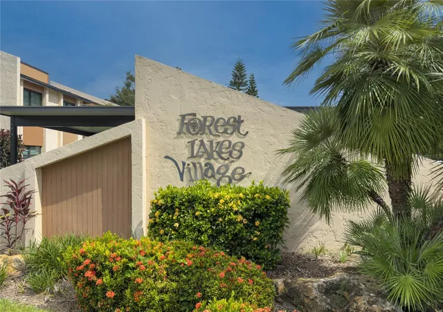 45th image of 2448 Clubhouse Dr #202, Sarasota, FL 34232 | MLS# A4703684